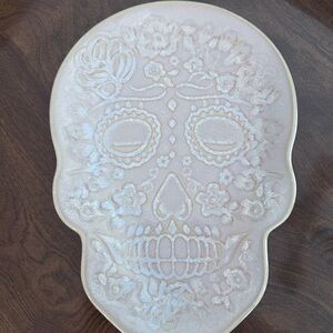 Fiestaware Skull Plate in Cream